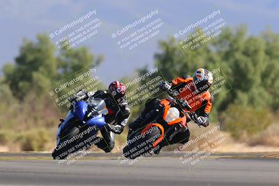 media/Nov-06-2022-SoCal Trackdays (Sun) [[208d2ccc26]]/Turn 7 Set 1 (1050am)/